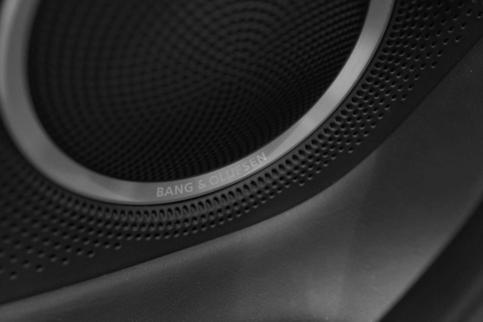 Bang & Olufsen